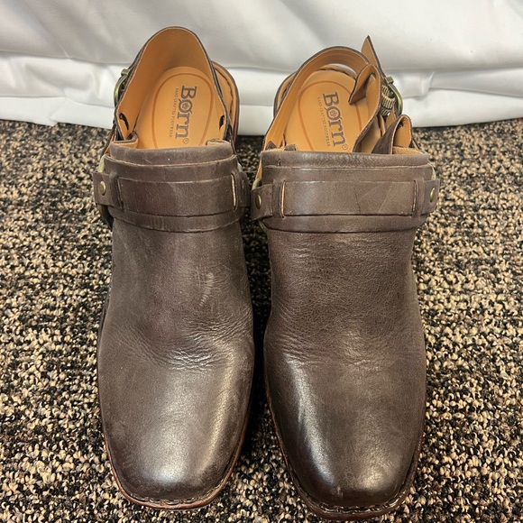 Born mules - Picture 1 of 7